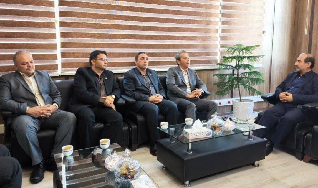 ‍ دیدار هیئت رئیسه انجمن پیمانکاران‌عمرانی آذربایجان‌غربی با پورمختار، مدیرکل امورمالیاتی استان 