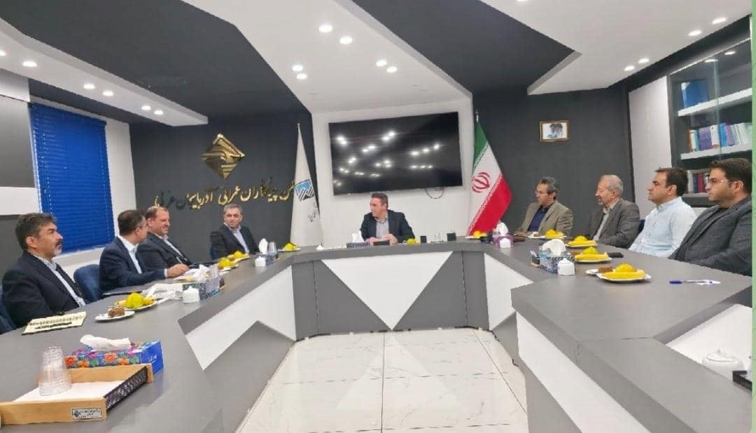 ‍ دیدار اعضای هیئت‌مدیره انجمن پیمانکاران عمرانی آذربایجان غربی با مدیریت شعب بانک صادرات استان
